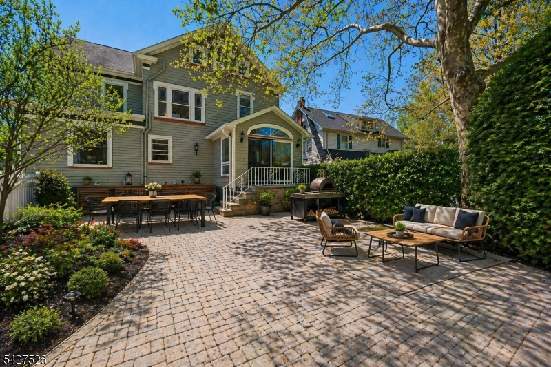 506 Linden Pl