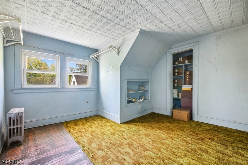 70 Orange Rd