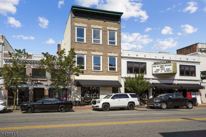 70 Orange Rd