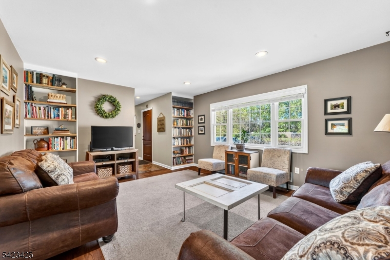 319 New Amwell Rd