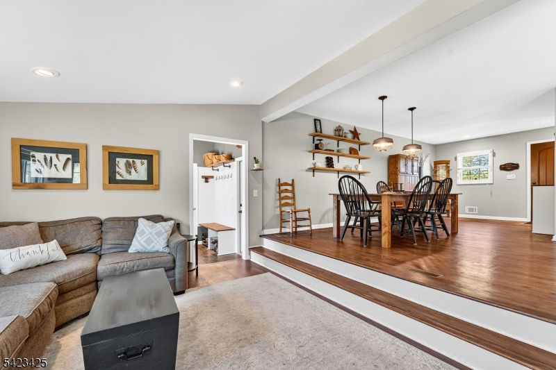 319 New Amwell Rd