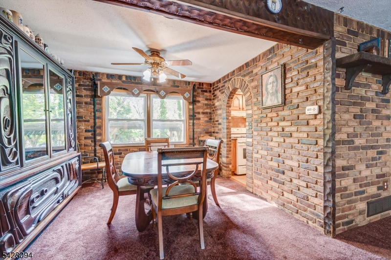 25 Hill Rd