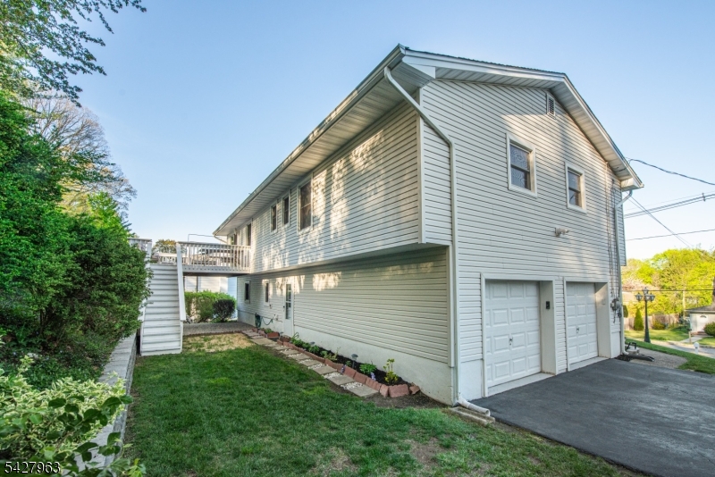 53 N Hillside Ave