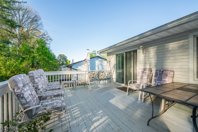 53 N Hillside Ave