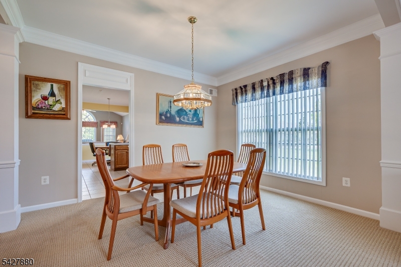 281 Longwood Ln