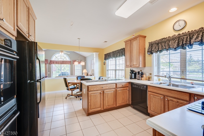 281 Longwood Ln