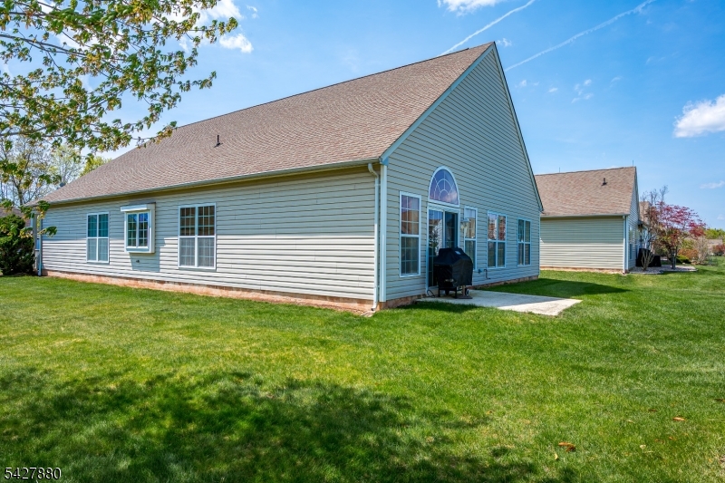 281 Longwood Ln