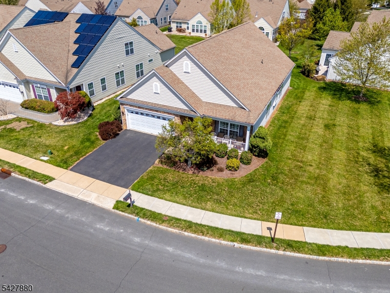 281 Longwood Ln