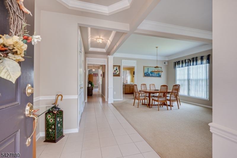 281 Longwood Ln