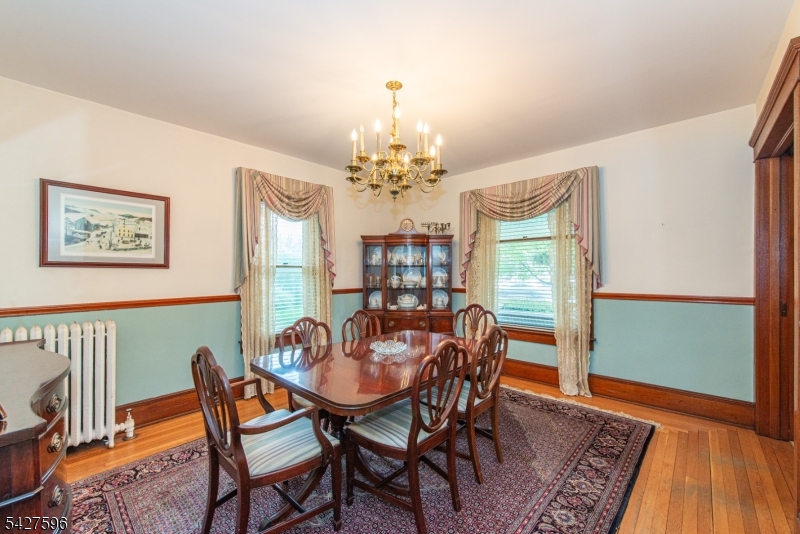 35 Eyland Ave