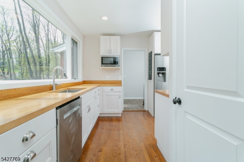 2 Puddingstone Rd