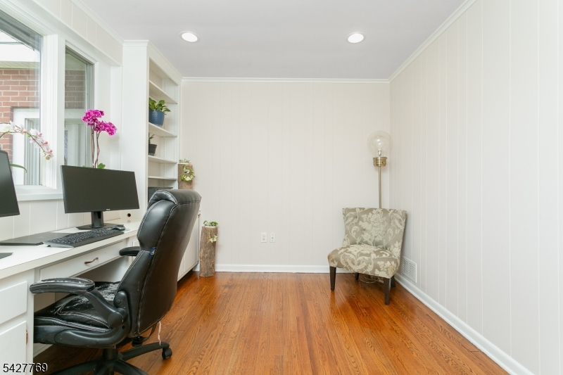 2 Puddingstone Rd