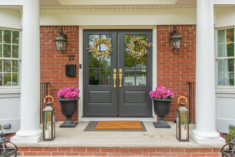 17 WESTOVER TER