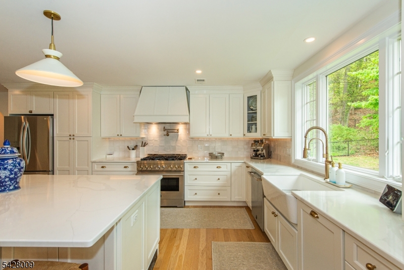 17 WESTOVER TER