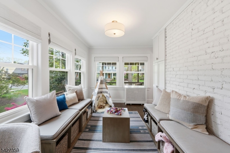 36 Kendal Ave