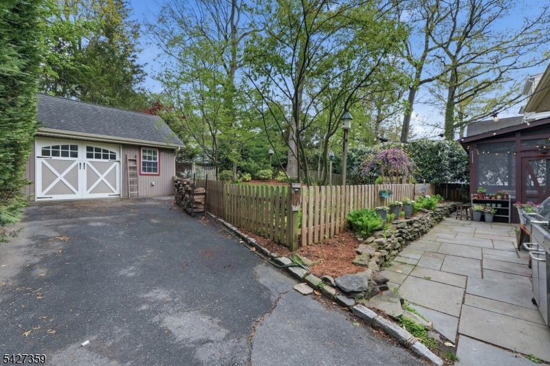36 Kendal Ave
