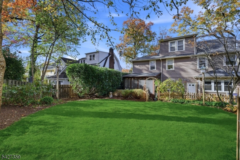 36 Kendal Ave
