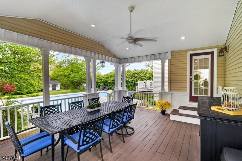 44 Fisher Dr
