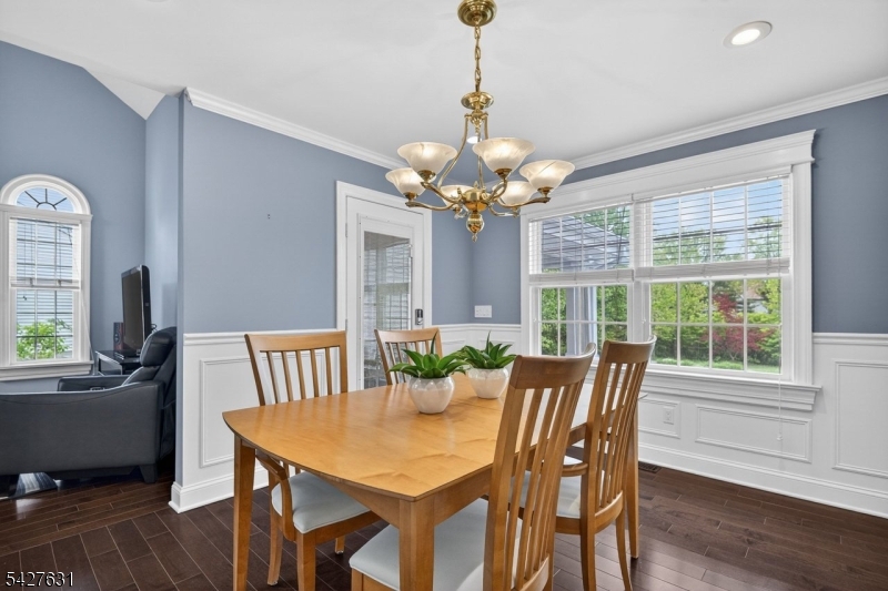 44 Fisher Dr