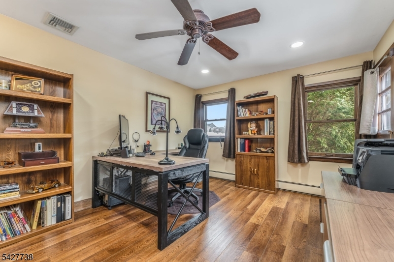 106 Liggett Blvd