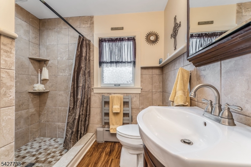 106 Liggett Blvd