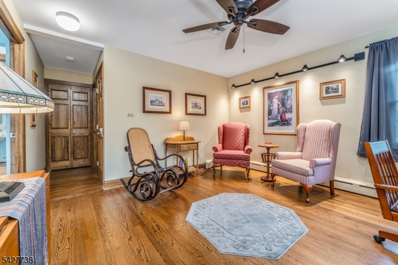 106 Liggett Blvd
