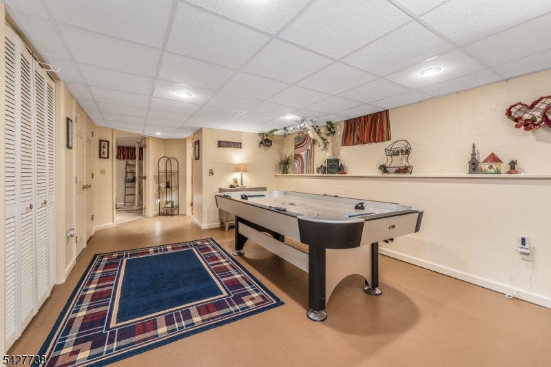 106 Liggett Blvd