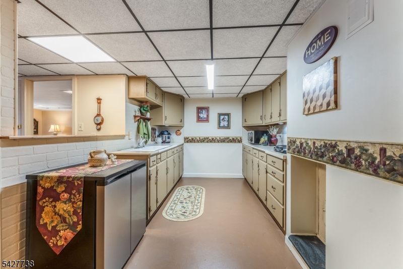 106 Liggett Blvd
