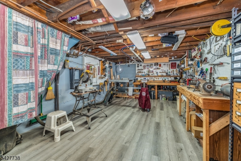 106 Liggett Blvd