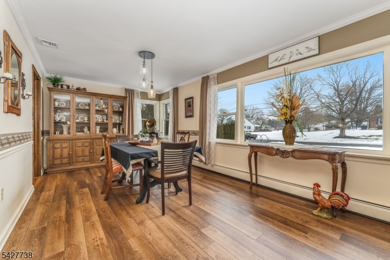 106 Liggett Blvd