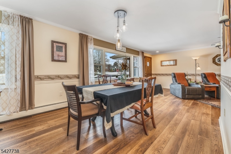 106 Liggett Blvd