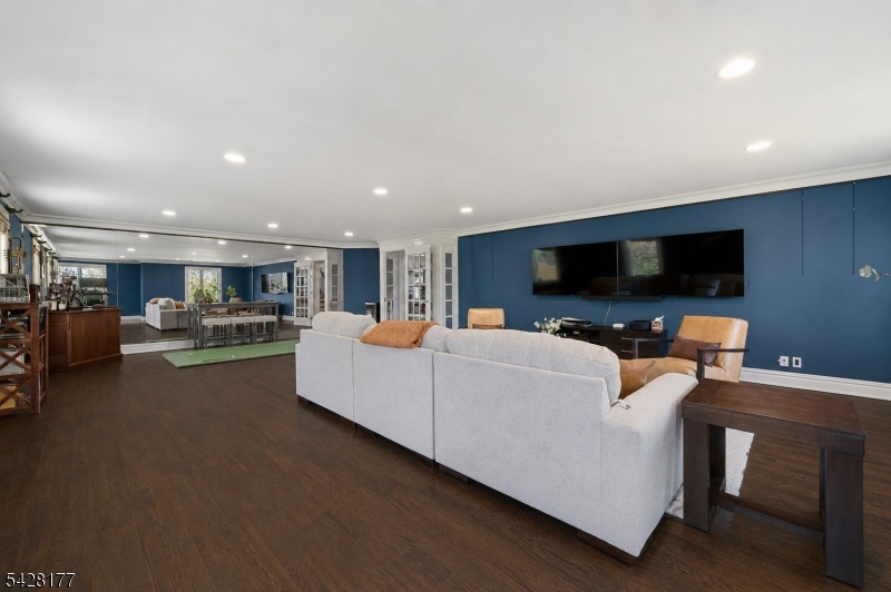 228 Highland Ave