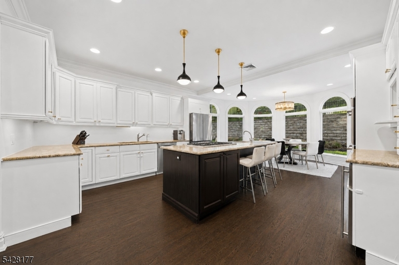 228 Highland Ave
