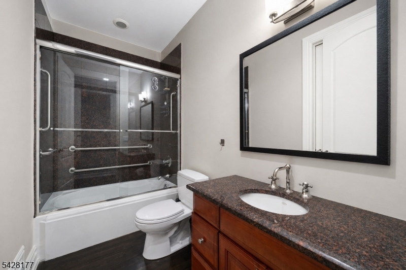 228 Highland Ave