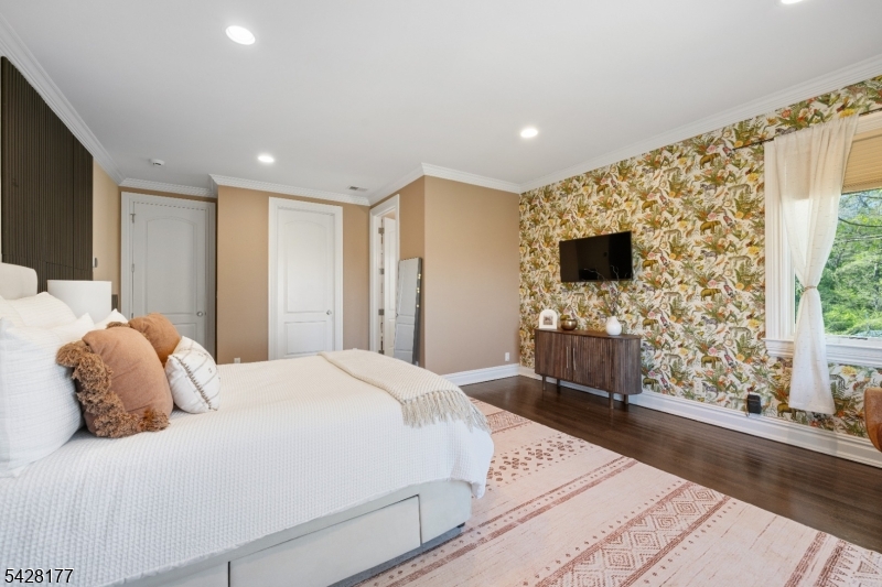 228 Highland Ave