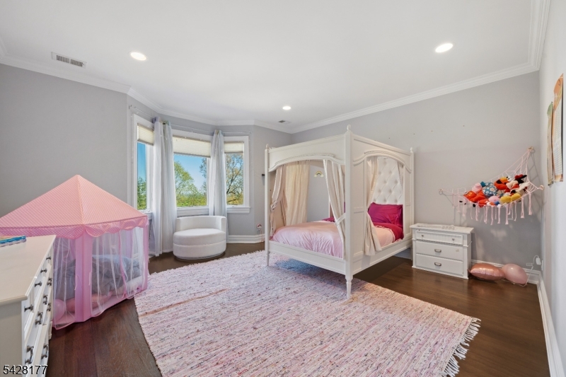 228 Highland Ave