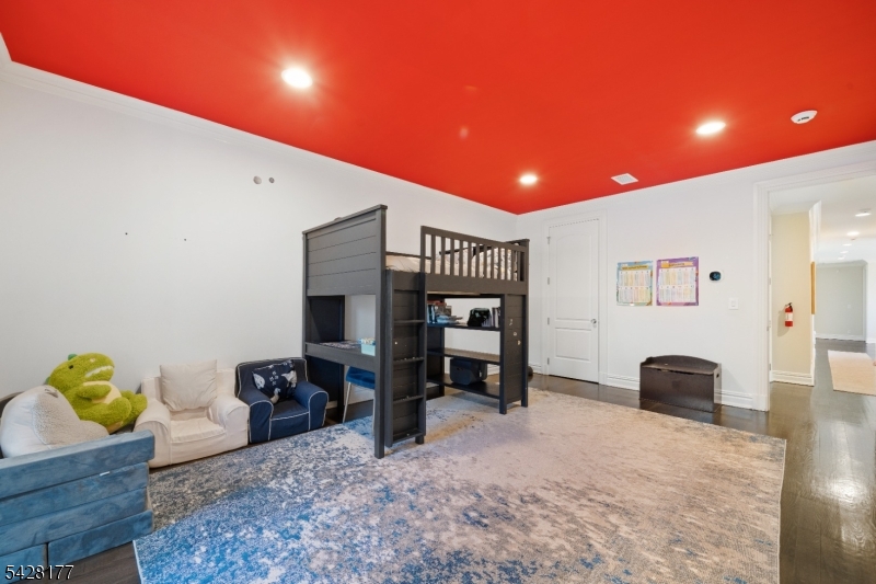 228 Highland Ave