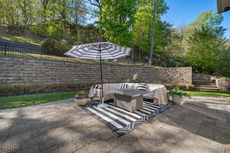228 Highland Ave