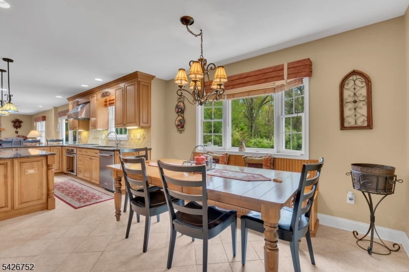617 Van Liew Ct