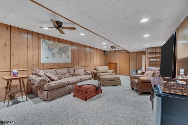 617 Van Liew Ct