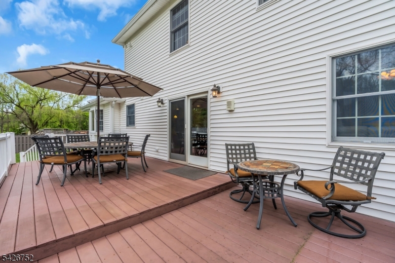 617 Van Liew Ct