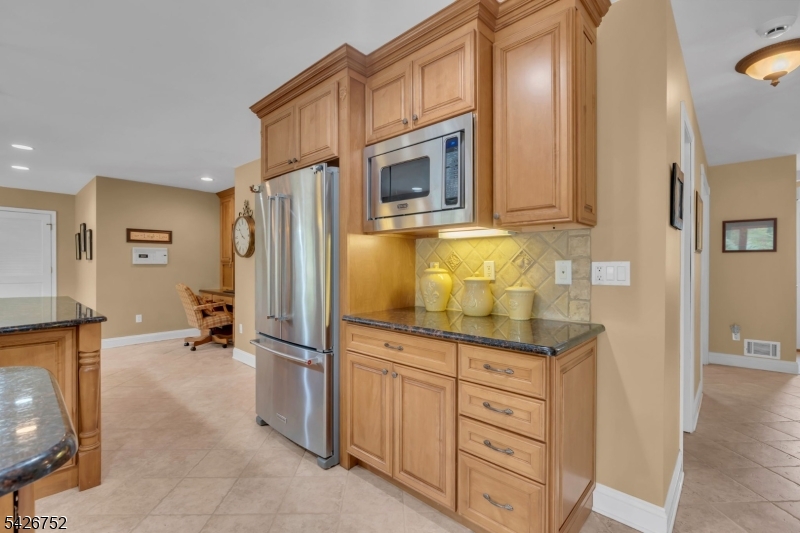 617 Van Liew Ct