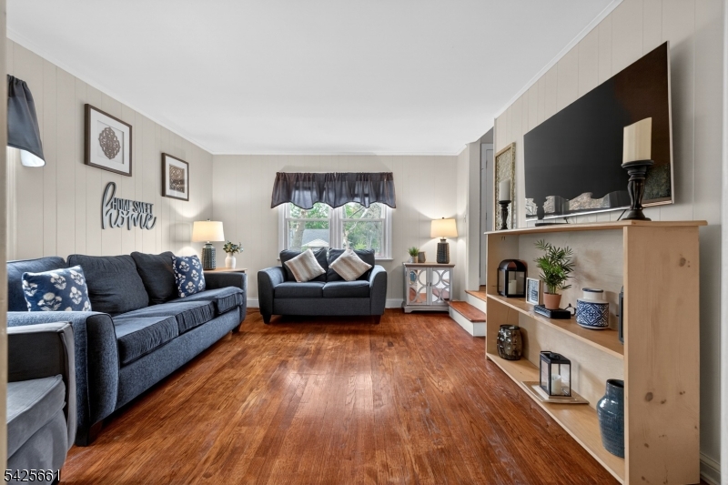 7 Spier Dr