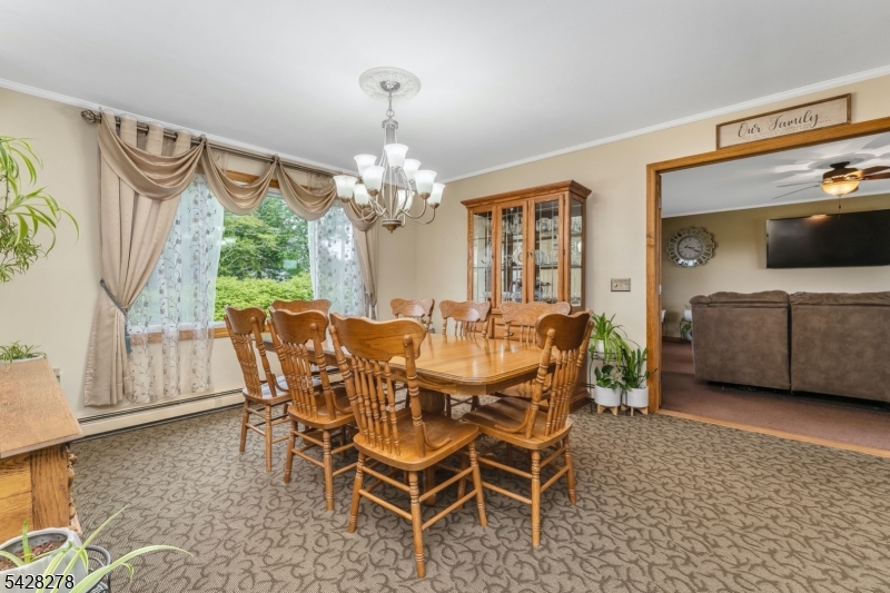 10 Chestnut Ave