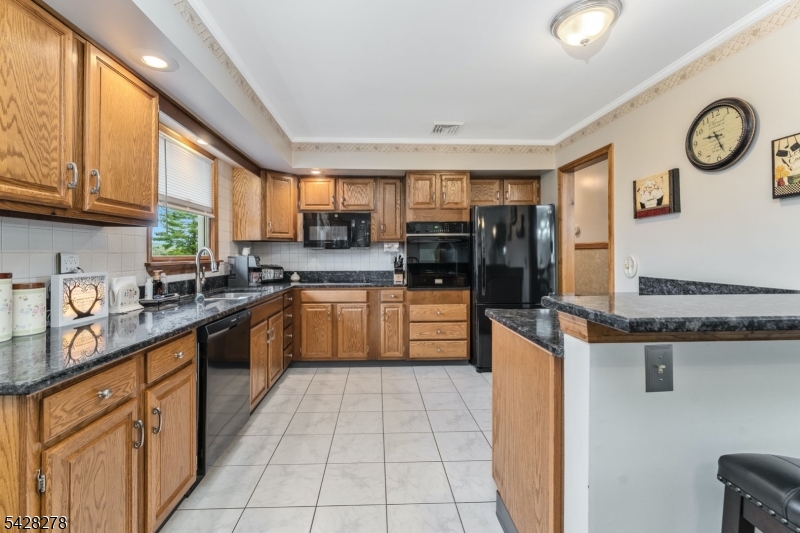 10 Chestnut Ave