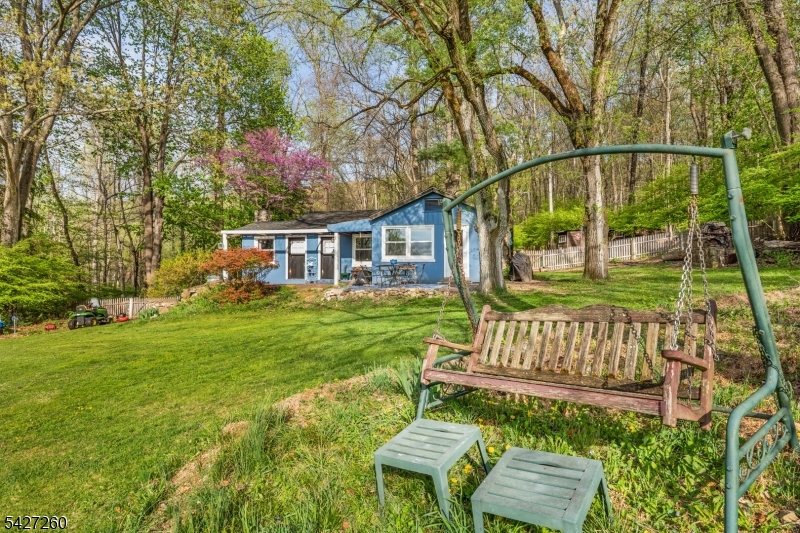 81 Turtleback Road