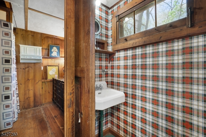 81 Turtleback Road