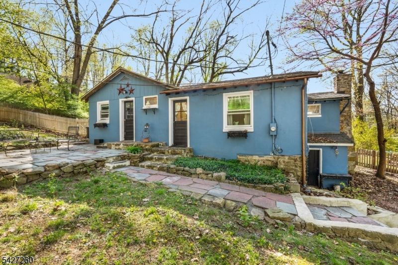81 Turtleback Road