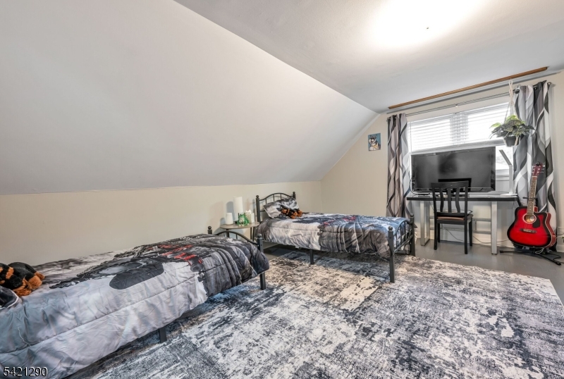 115 Claremont Ter
