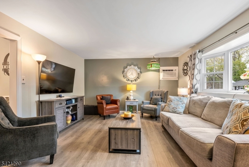 115 Claremont Ter